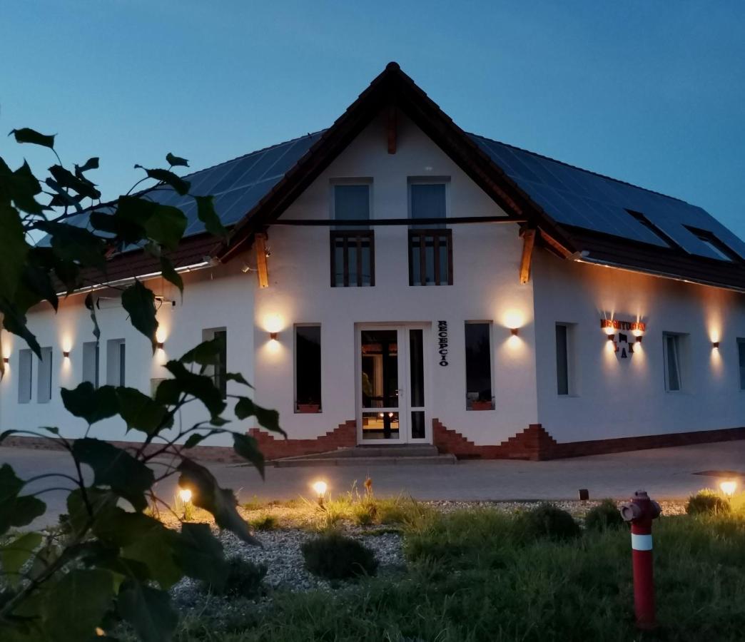 Megnyugtat-Lak Apartmanhaz Demjen Exterior photo